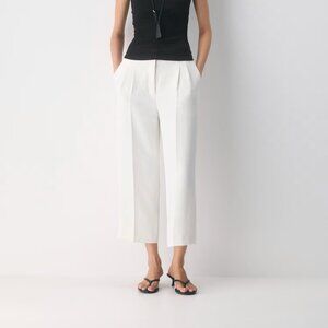Aritzia The Effortless Pant Cropped - Crepette (light birch)